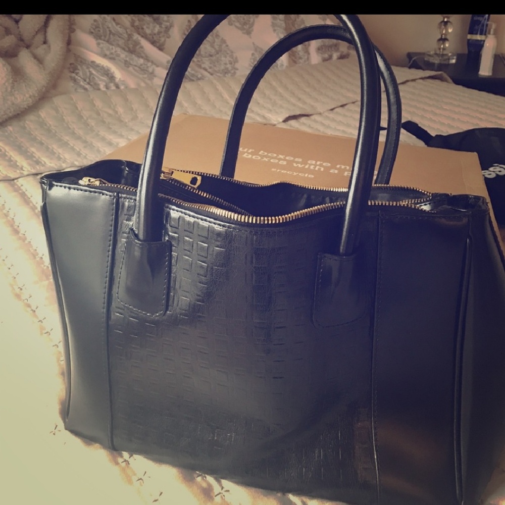 💲Sold💲Gino Rossi Leather Tote